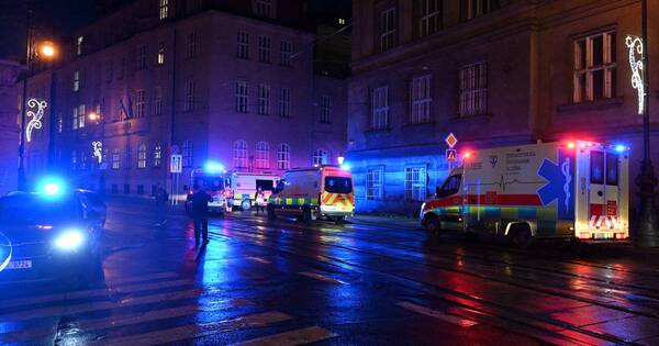 La Nación / Praga: tiroteo en un edificio universitario deja varios muertos y heridos