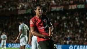 Versus / El equipo paraguayo que quiere contar con Jorge "Conejo" Benítez
