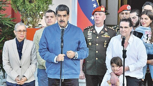 EEUU libera a supuesto testaferro de Nicolás Maduro con un canje