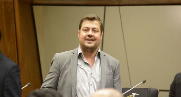 Eligen a Colym Soroka como presidente de la Comisión Permanente del Congreso