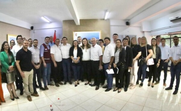Ministra de Salud se reunió con intendentes de Alto Paraná