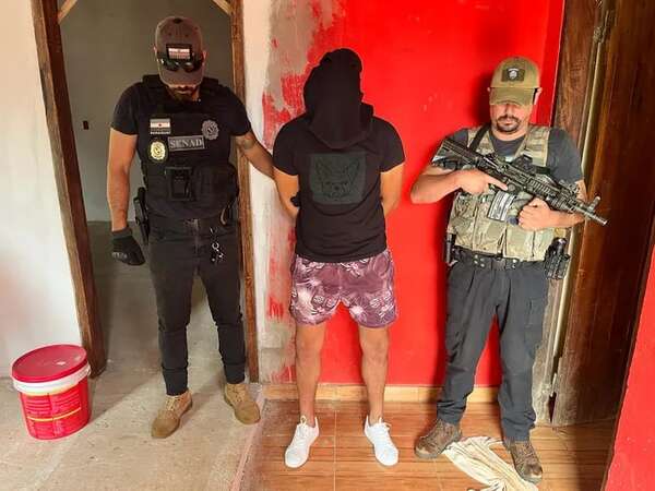 Agentes de la Senad detienen a presunto líder del microtráfico de San Juan Bautista - Nacionales - ABC Color