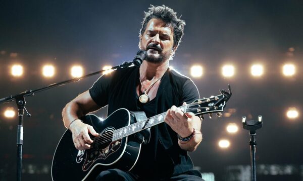 ¡E’a! Ricardo Arjona no se retira: Equipo del cantante aclara confusión sobre pausa musical