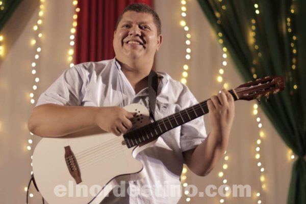 Gobernador Juancho Acosta participa junto a su familia en Gran Concierto Navideño realizado en Salón Auditorio Alberto Morelo - El Nordestino
