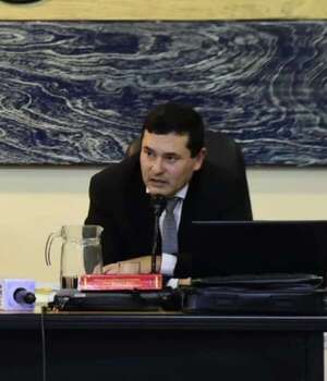 Darío Báez, el juez señalado de  “blanquear” a políticos, violadores y corruptos - Policiales - ABC Color