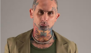 Emanuel Noir de “Ke Personajes” dio consejos de “humildad”