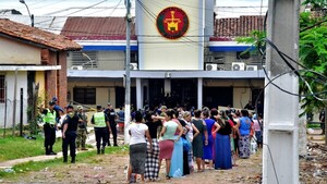 Rotela sigue en la Agrupación y familias visitan a los reclusos