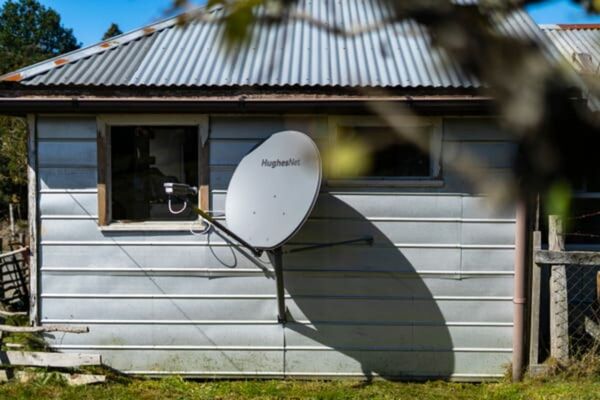 Casi 200 establecimientos educativos rurales tendrán internet satelital - Informatepy.com