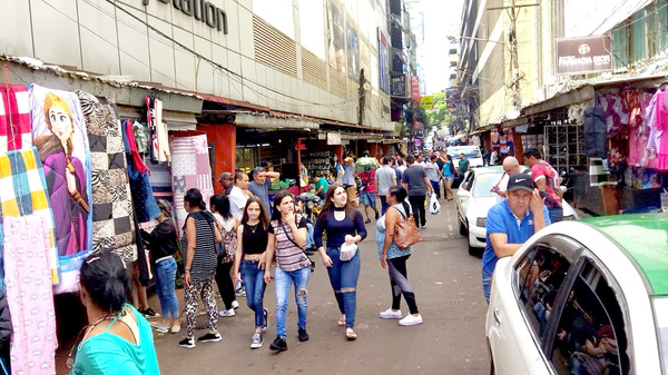 Comercio fronterizo cierra otro año sin un nuevo régimen de turismo - La Clave