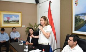 Ministra escucha reclamos de intendentes por más médicos en sus comunidades – Diario TNPRESS