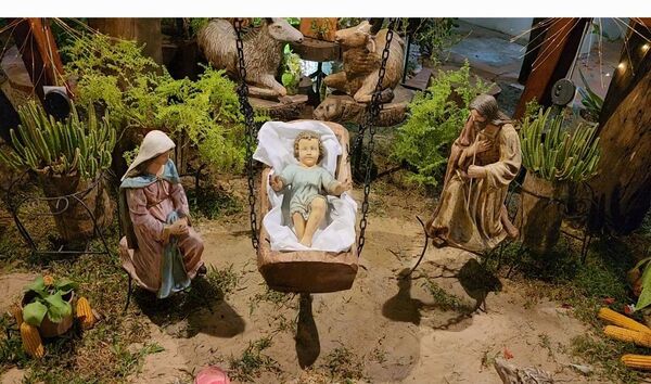 «Pesebre en el Patio de los Abuelos: 27 Años de Tradición Quevedo-Lailla»