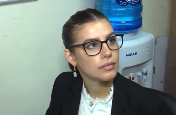 Hija del vicepresidente de la República justifica aumento salarial: “soy una profesional” | 1000 Noticias