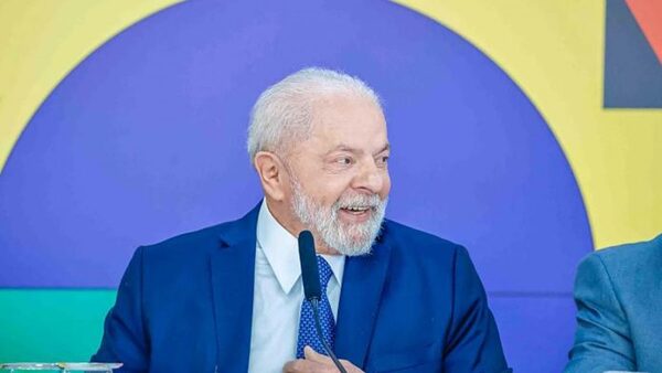 Lula celebró la promulgación de la primera reforma tributaria en democracia - El Independiente
