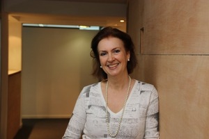 Diana Mondino, canciller de argentina dice que los contratos podr谩n pactarse en criptomonedas, carne o leche - Revista PLUS