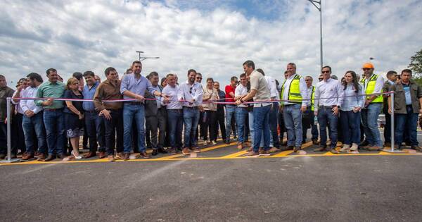 La Nación / Tramo Alberdi-Pilar: “Esta ruta va a cambiar el desarrollo del departamento del Ñeembucú”, afirma Peña