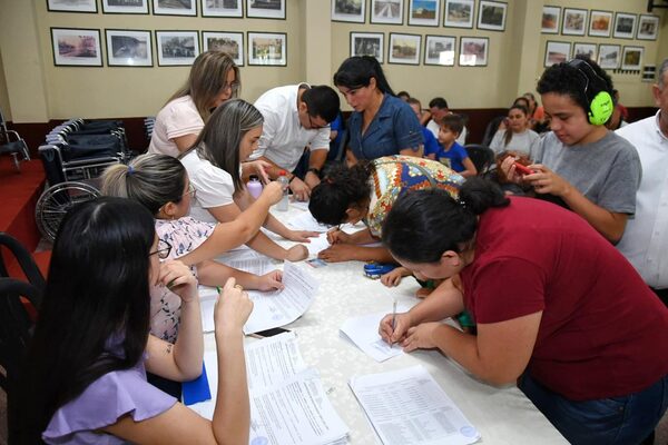 SENADIS emitió casi 100 certificados de discapacidad en el Este - ADN Digital
