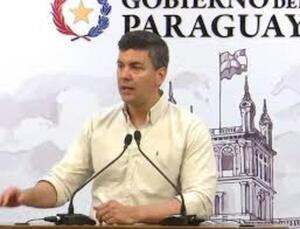 Santiago Peña anuncia nueva reducción de los precios de combustibles y gas
