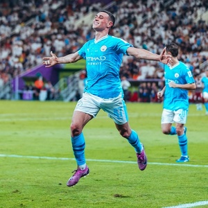 Manchester City alcanza la cima del mundo, al trote | 1000 Noticias