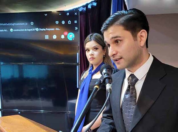 Presentan avanzadas herramientas informáticas como trabajo final de grado en la UPE | DIARIO PRIMERA PLANA