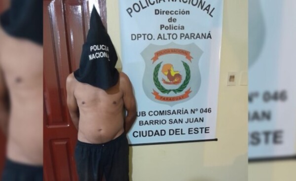 Guardias capturan a hombre con objetos hurtados