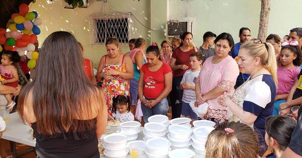 La Nación / Invitan a compartir la cena en Navidad en los hogares