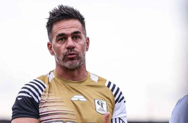 Duelo en el fútbol por el fallecimiento de Iván Almeida - Noticiero Paraguay