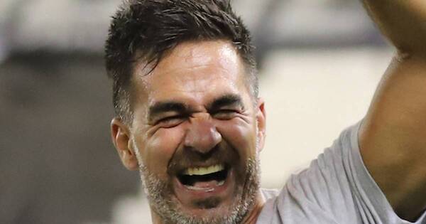 La Nación / Luto en el fútbol paraguayo: falleció Iván Almeida, director técnico del Tacuary