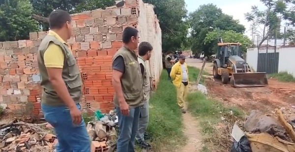 Diario HOY | Tren de cercanías: despejan Vía Férrea ante repentina ocupación