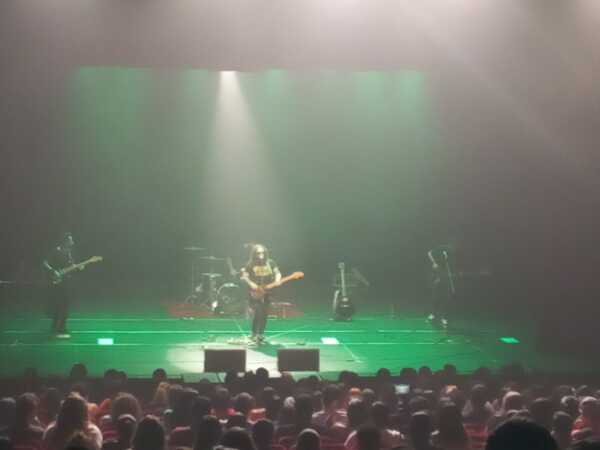 Salamandra invita al último show del 2023