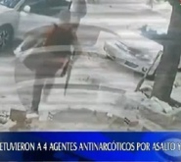 Detuvieron a cuatro policías de Antinarcóticos por supuesto robo - Paraguay.com