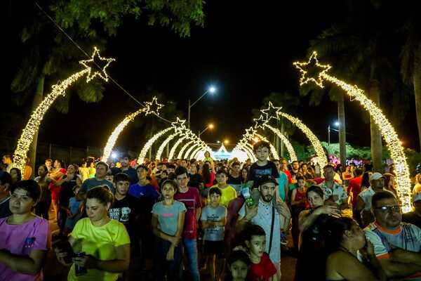 Villa Navideña de Itaipu se despide este sábado con última noche de shows - ADN Digital