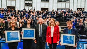 Las autoridades iraníes confiscaron el premio Sájarov de Mahsa Amini, según una ONG kurda