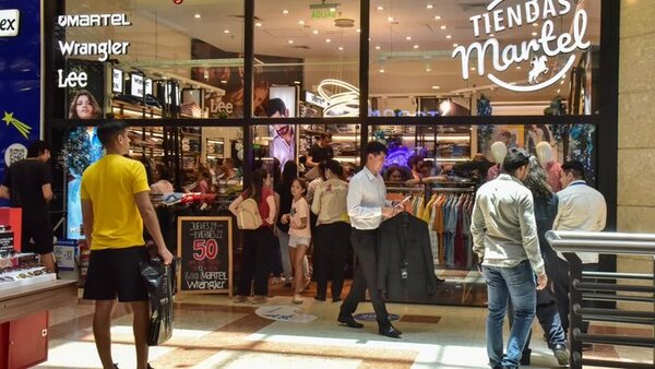 Intenso movimiento comercial previo a noche buena