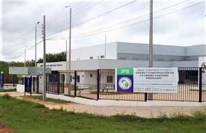 Paraguarí: denuncian persecución política porque no renovarán contrato a funcionarios del IPS - Nacionales - ABC Color