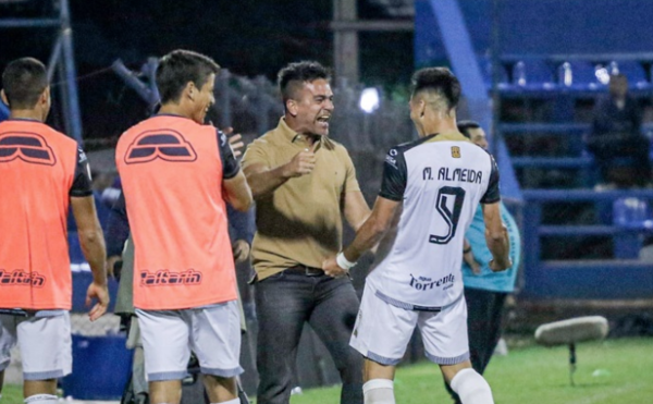 Iván Almeida y el dulce recuerdo del primer gol de su hijo en Primera