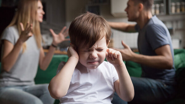 Diario HOY | ¿Cómo afectan las peleas y separaciones de los padres a los hijos?