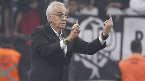 Fossati promete volver a Lima para cumplir con objetivos trazados con la selección de Perú