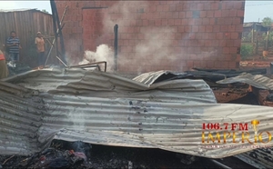 Niños que jugaban con bombitas ocasionaron un incendio de vivienda en Villa San Pedro - Radio Imperio 106.7 FM