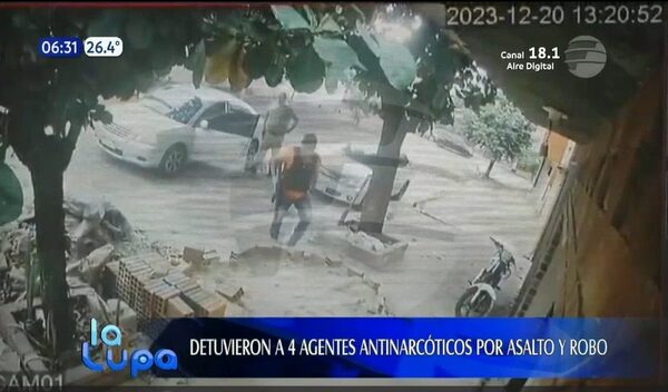 Detuvieron a 4 agentes Antinarcóticos por asalto y robo | Telefuturo