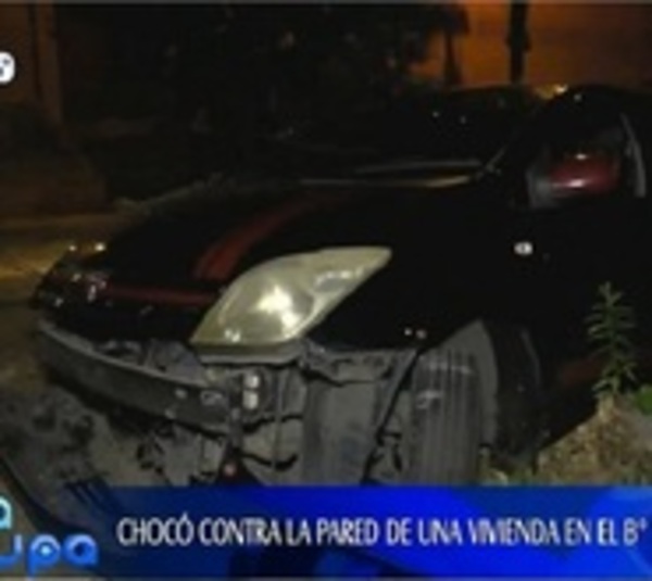 Aparatoso accidente de tránsito en barrio San Pablo - Paraguay.com