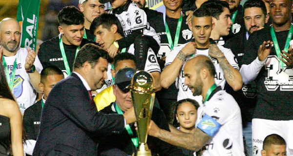 Versus / Comunicaciones se corona en Guatemala ante el Guastatoya de Marcelo Ferreira
