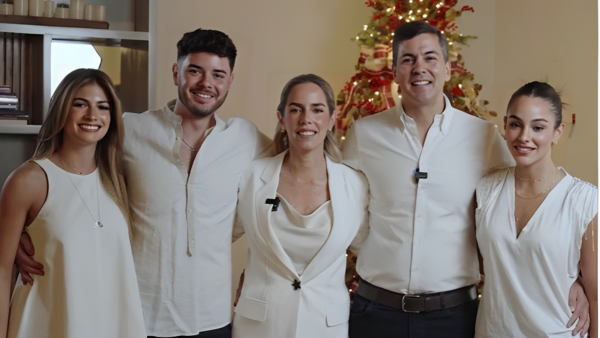 Peña: En esta Navidad ponemos nuestra esperanza y compromiso por un Paraguay mejor - .::Agencia IP::.