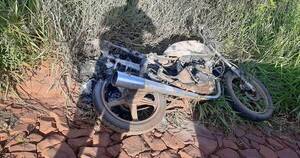 La Nación / Motocicleta incinerada en circunstancias desconocidas es hallada en CDE