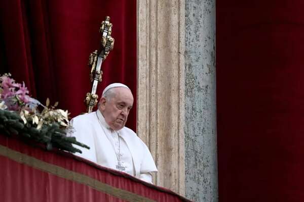 Papa Francisco pide fin de la guerra en Gaza y se liberen los rehenes en su mensaje de Navidad - Mundo - ABC Color