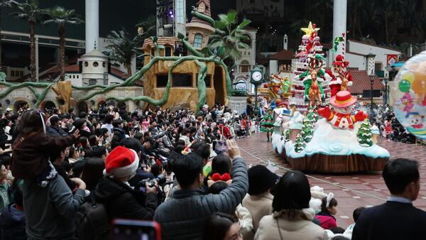 Una fiesta global: Postales de los distintos festejos de Navidad alrededor del mundo