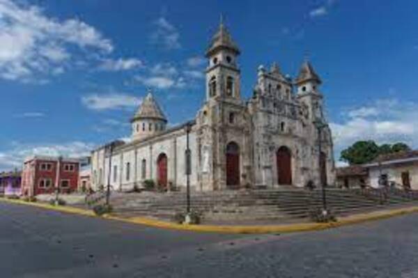 La iglesia bajo riesgo - El Independiente