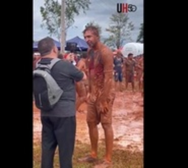 Embajador británico se divierte en la Fiesta del Tuyú - Paraguay.com