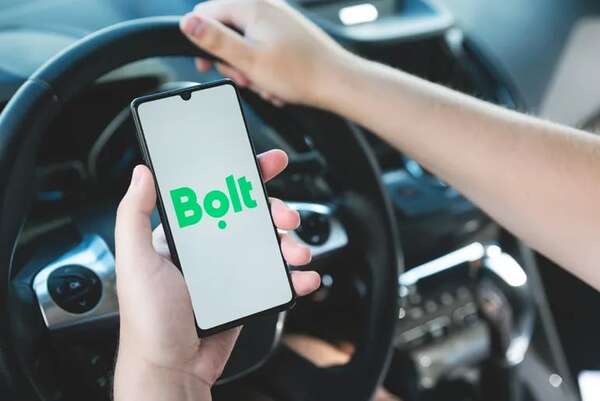 Explican por qué subieron los precios de plataformas como Uber y Bolt en diciembre - Economía - ABC Color