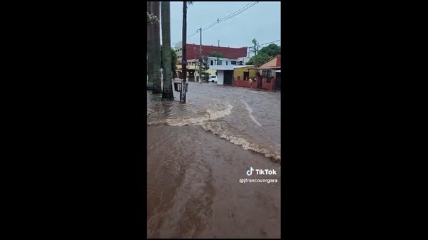 Navidad fresca y lluviosa, pero con los raudales de siempre - Noticias Paraguay