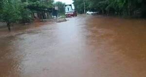 La Nación / Unas 40 familias de Ypané quedaron bajo agua durante el temporal